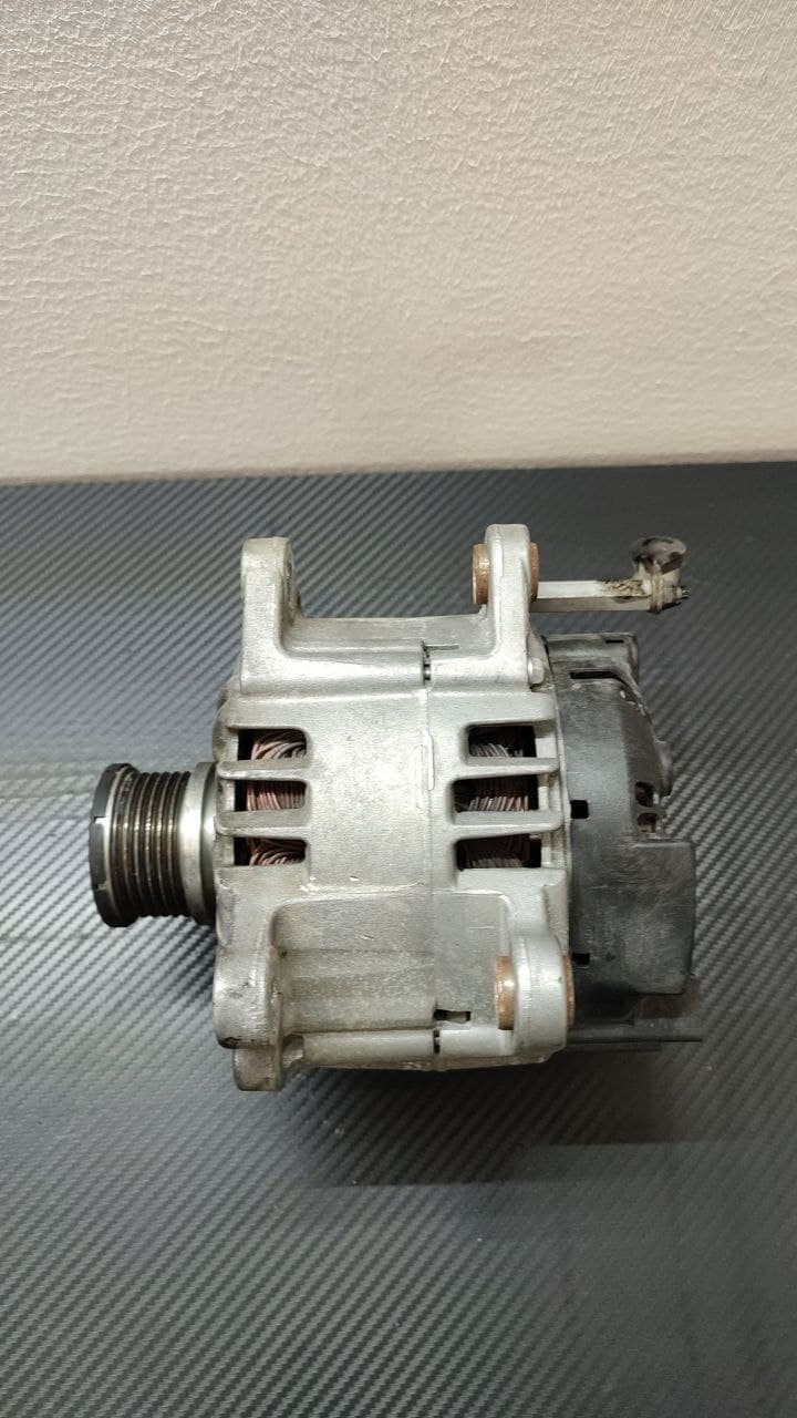 Alternatori Audi A4 8K Cod : 2612004E - F&P CRASH SRLS - Ricambi Usati