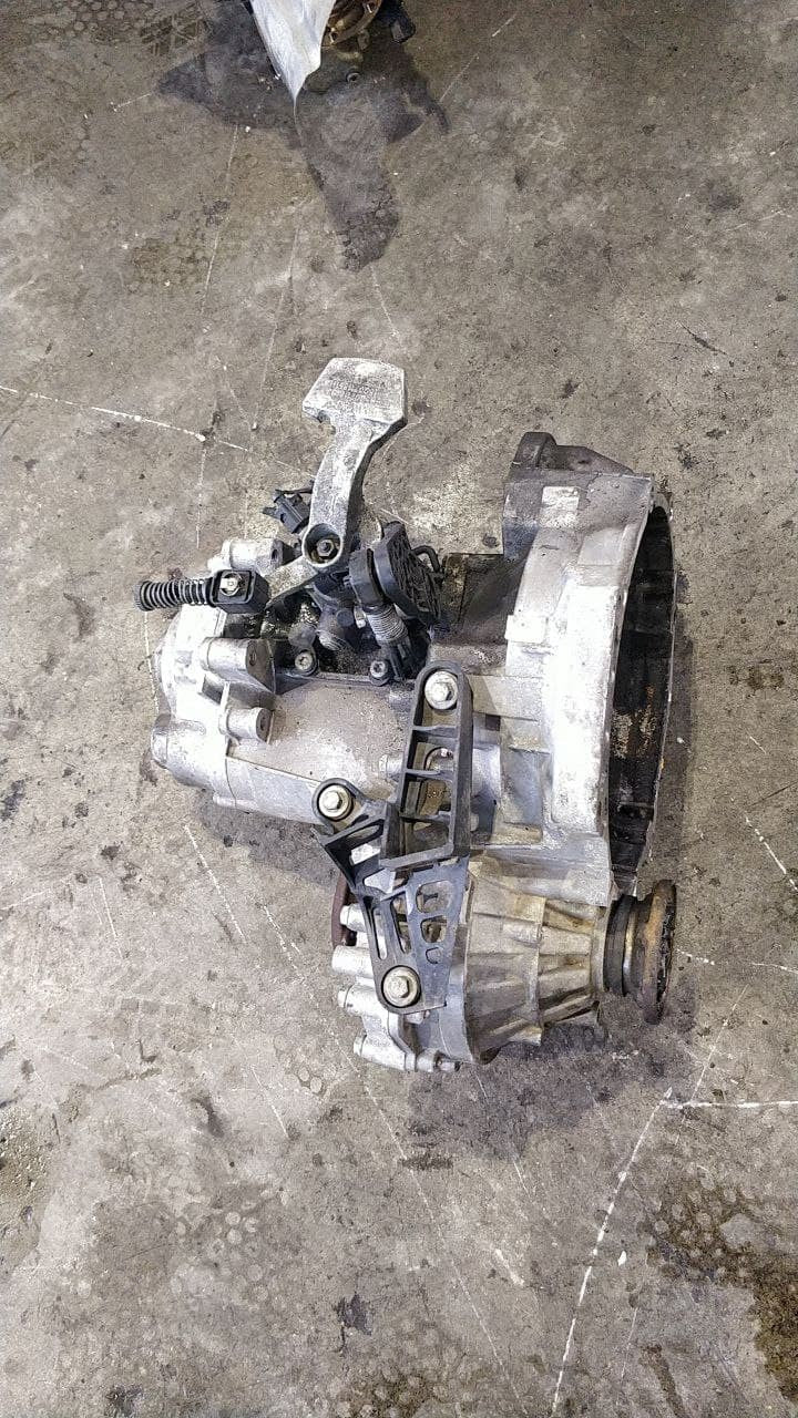 Cambio manuale 5 marce Volkswagen Golf mk 6 1.6 tdi cod 0a4301107 - F&P CRASH SRLS - Ricambi Usati