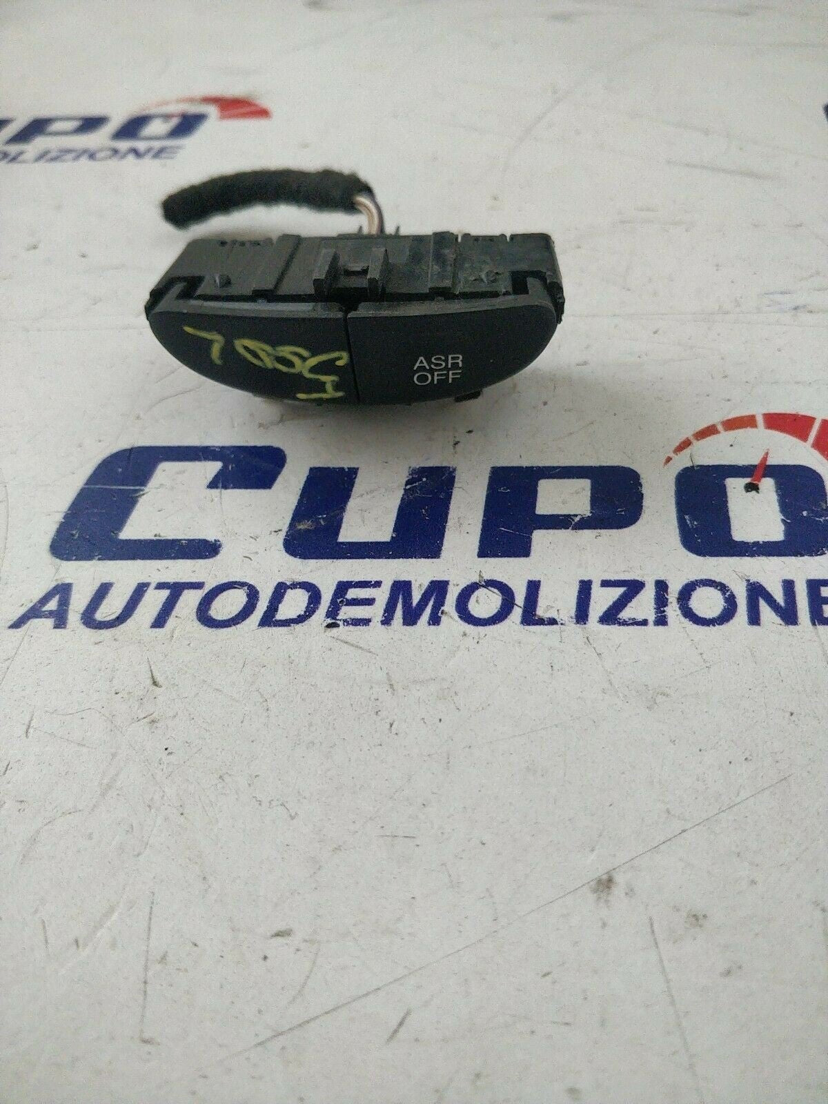 Interruttore Asr Controllo Di Trazione Fiat 500 L 735571368 - F&amp;P CRASH SRLS - Ricambi Usati