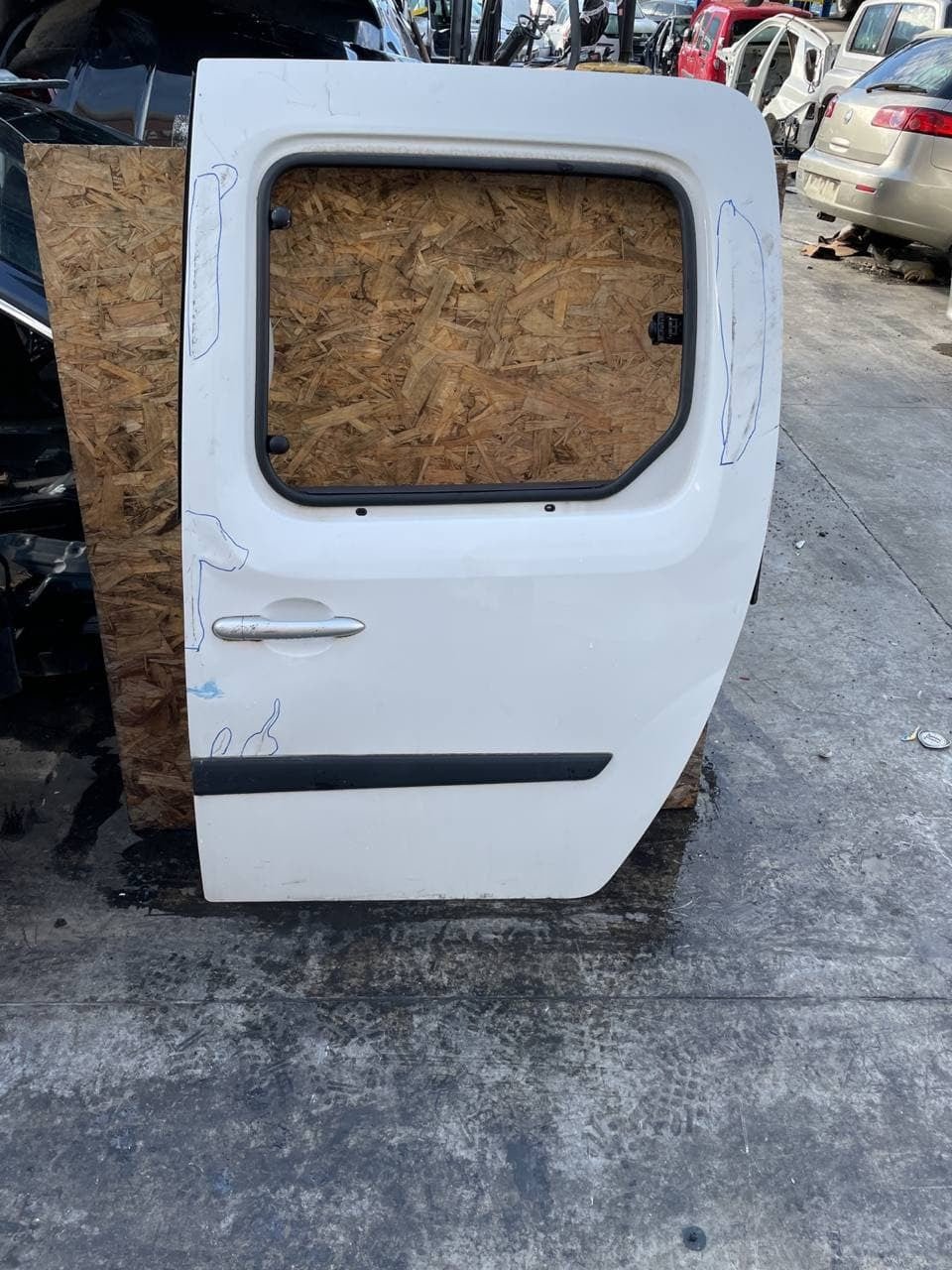 Porta posteriore sinistra Renault Kangoo - F&P CRASH SRLS - Ricambi Usati